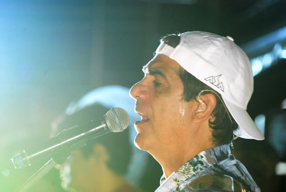 Reveillon Axé Moi 2014