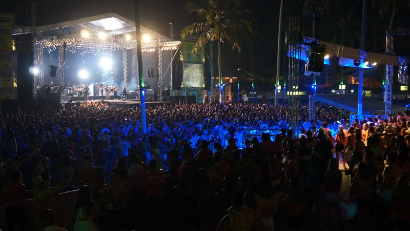 Reveillon Axé Moi 2016